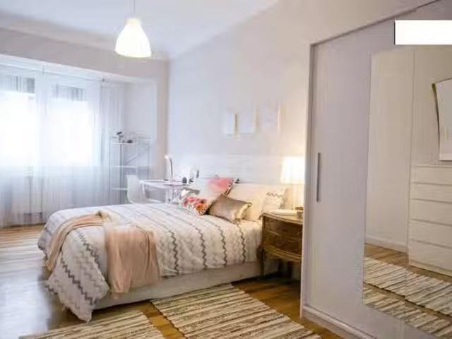 Único Habitación en Madariaga Etorbidea, Deustuko San Pedro Er.