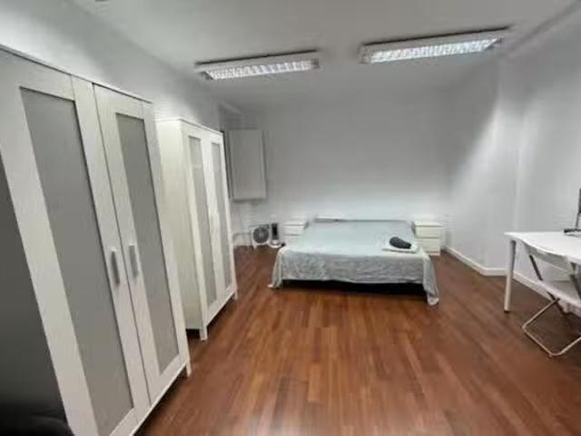 Único Habitación en Passeig de Sant Joan, L'Eixample