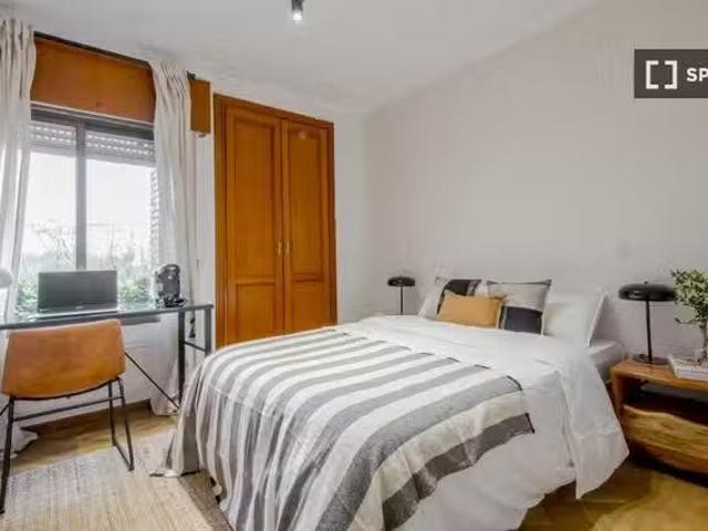 Único Habitación en piso compartido, Adelfas, Madrid