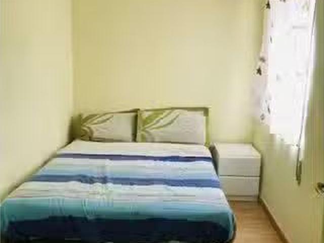 ¡Oferta! Habitación en piso compartido de 3 habitaciones en al.