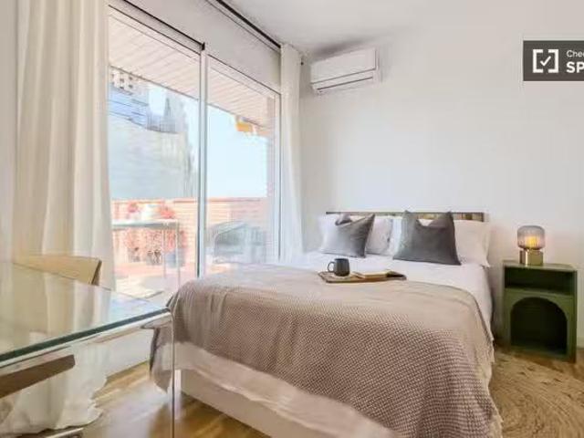 Encantador Habitación en piso compartido en barcelona