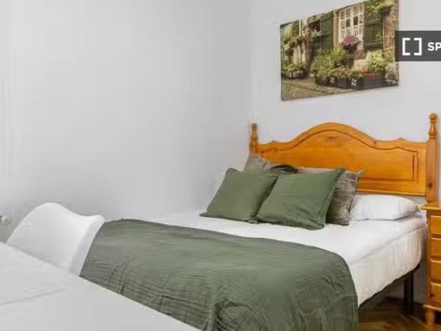 ¡En alquiler! Habitación en piso compartido, Valdezarza, Madrid