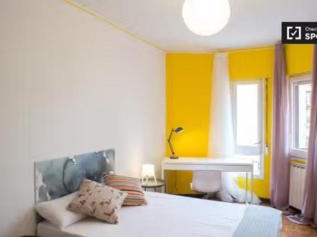 Bonito Habitación en piso compartido, Vila de Gràcia, Barcelona