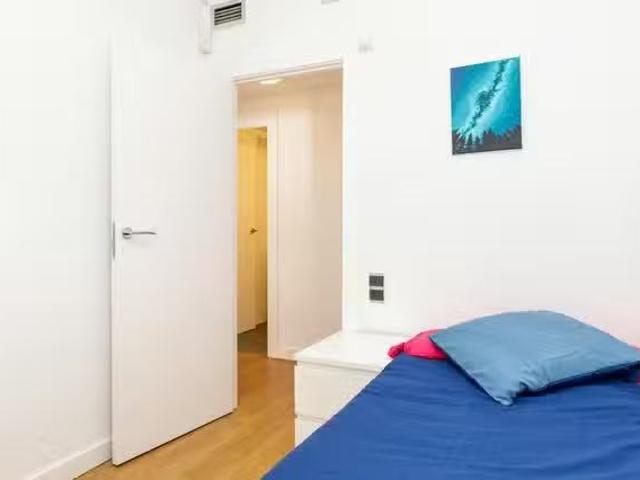 ¡Recién llegado! Habitación en Plaza Miguel Salamero, Centro