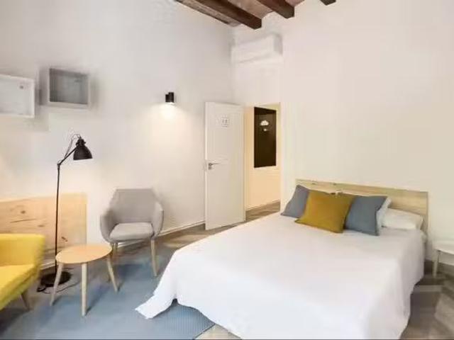 ¡Oferta! Habitación en Ronda de Sant Pere