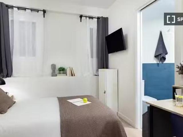 Único Se alquila habitación en piso compartido en la Dreta de.