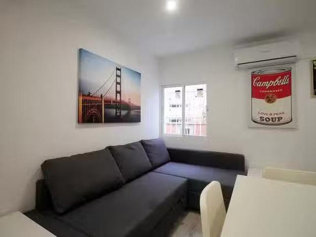 Acogedor Piso de 1 habitación en Calle Carballino