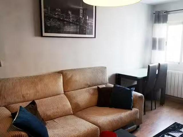 Encantador Piso de 1 habitación en Calle de Caroli
