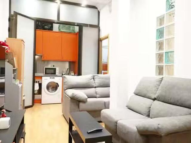 Bonito Piso de 1 habitación en Calle de Santiago Cordero