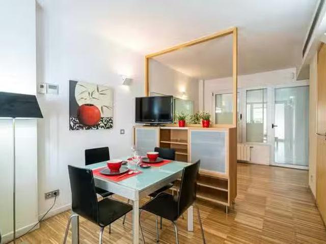 Barato Piso de 1 habitación en Calle del Conde de Romanones