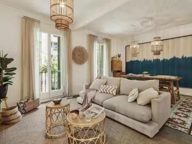 ¡Oferta! Piso de 1 habitación en Carrer de Balmes, l'Antiga Es.