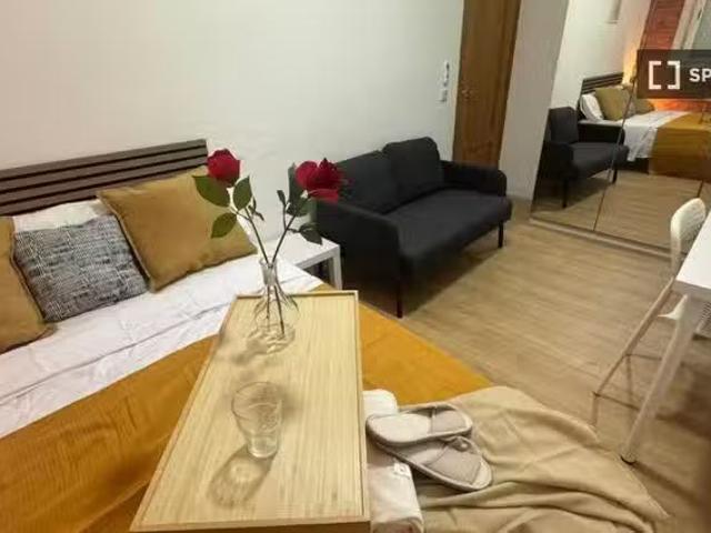 ¡En alquiler! Piso de 3 habitaciones en alquiler en Universida.
