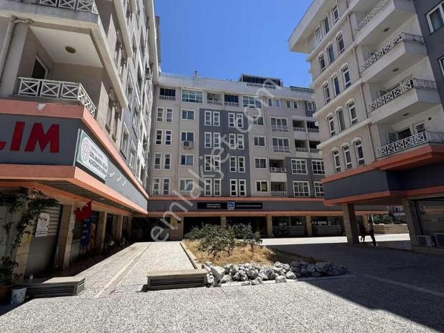 Barbaros Atatürk Caddesi Muhtarlık Üstü Geniş 1+1