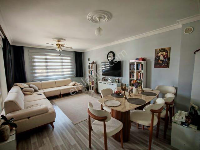 Barbaros Flora Evlerinde Satılık 3+1, Ara Kat, 140m² Ferah Daire