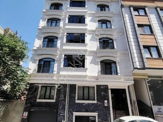 Barbaros Hayrettrinpaşa Mahallesinde Satılık Otoparklı 3+1 Daire