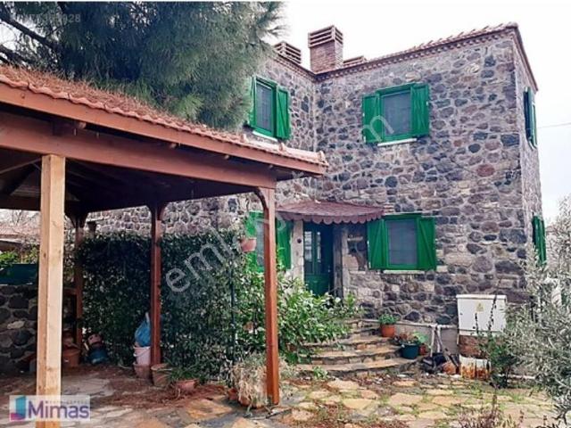 Barbaros Köyünde Satılık İkiz Taş Ev