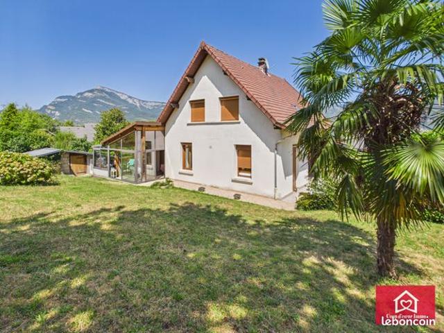BARBERAZ – Maison familiale de caractère avec vue panoramique sur les montagnes