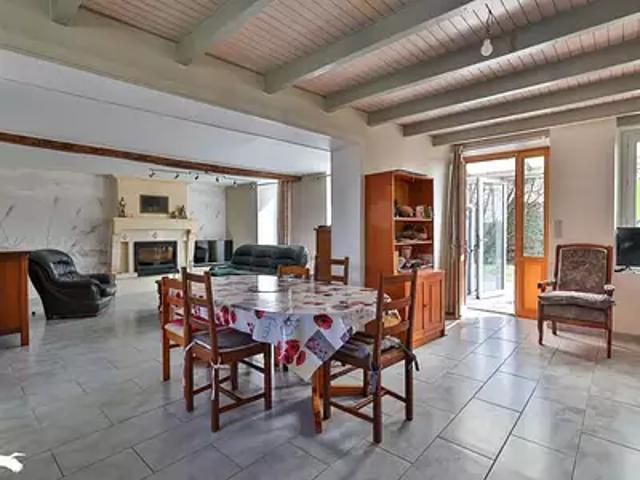 Barbezieux Saint Hilaire 16300 Achat / Vente maison 5 pièces t5 parking