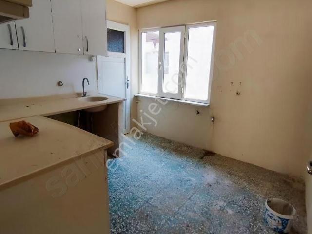 Barboros Mahlesinde Kiralık 2+1 Daire
