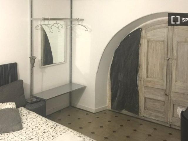 barcelona, Catalonia 08002