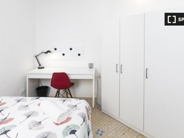 barcelona, Catalonia 08015