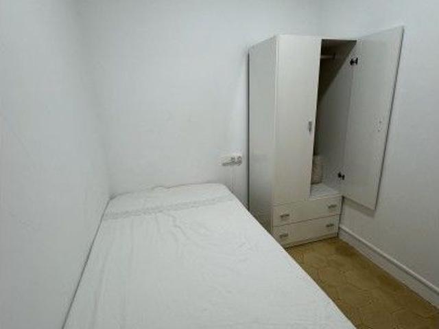 barcelona, Catalonia 08015