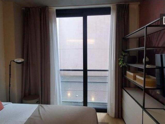 barcelona, Catalonia 08013