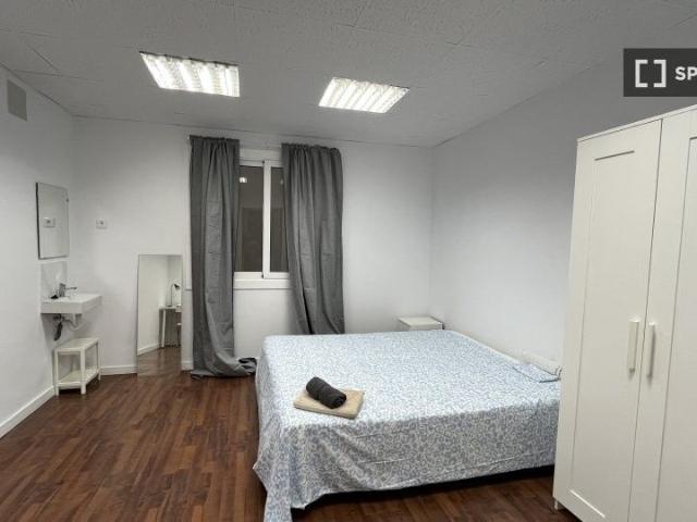 barcelona, Catalonia 08037