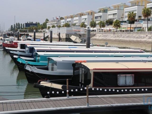 Barco / Casa Flutuante T2 em Parque das Nações de 68,00 m² 68m² Lisboa