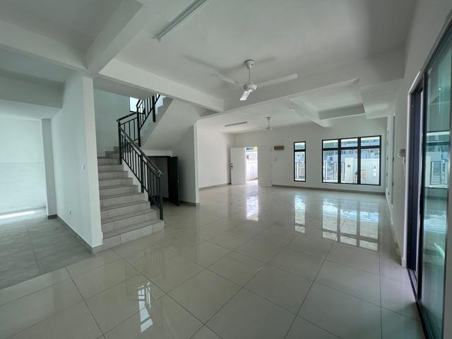 BARE NEW Double Storey Semi D Taman Desa Bertam Cheng krubong melaka