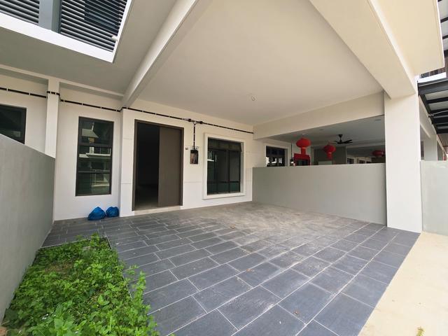 BARE NEW FREEHOLD 2 Storey Terrace Molek Residence Bemban I Molek