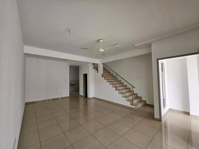 Bare Original Unit 2 Storey Seri Austin Iolite 1