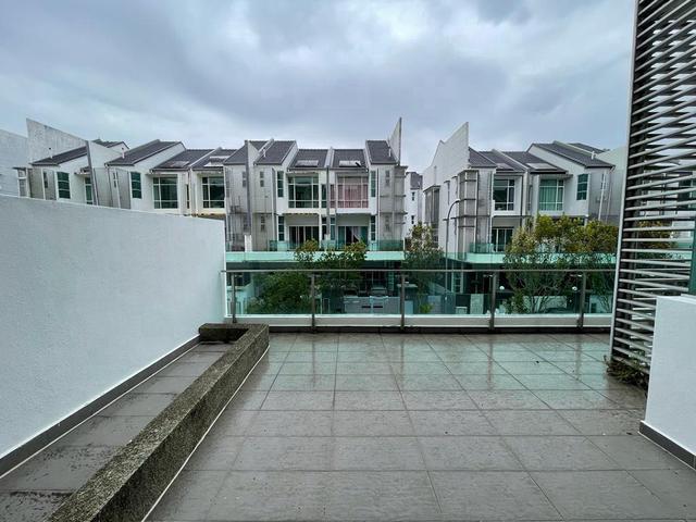 BARED UNIT 22x75 3 Storey House Dolomite Templer