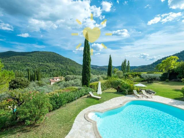 BARGEMON: Très jolie villa avec vue panoramique 192m² Bargemon