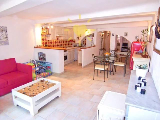 BARGEMON: Appartement 61 m2 en rez de chaussée