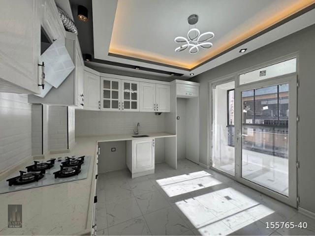 BARIŞ YAPI İNŞAAT'TAN METROBÜSE YAKIN FIRSAT ARAKAT DAİRE