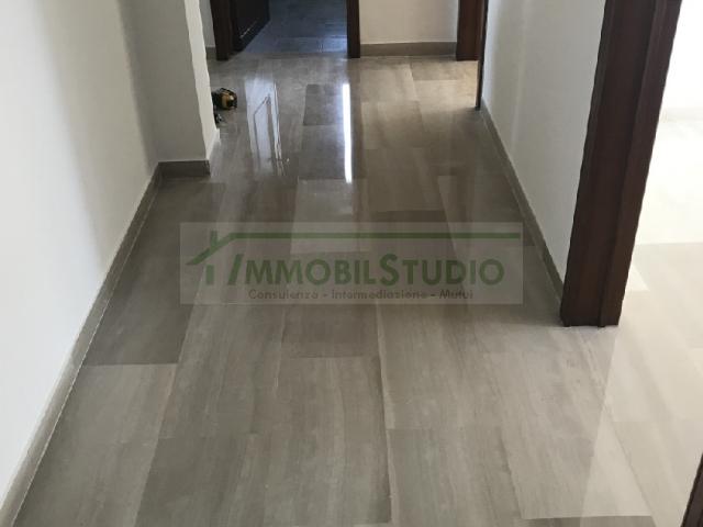Bari ZONA S.PASQUALE ALTA AFFITTASI APPARTAMENTO CON GIARDINO CONDOMINIALE