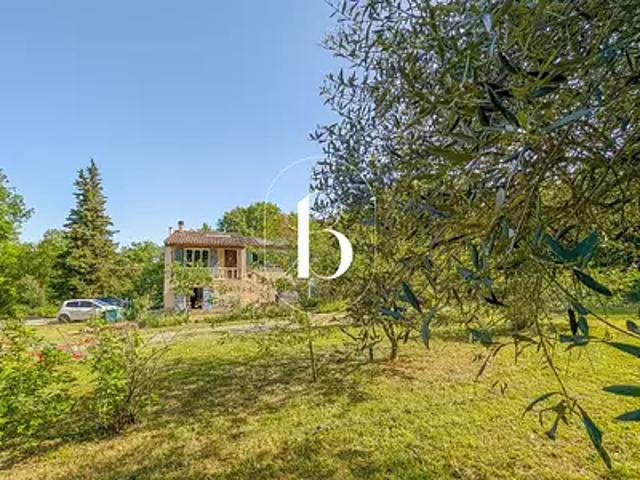 Barjac 30430 Achat / Vente maison 11 pièces t11 au dernier étage