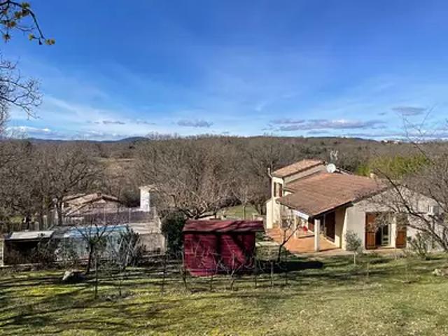 Barjac 30430 Achat / Vente maison 4 pièces t4 piscine terrasse