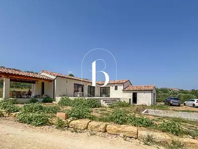 Barjac 30430 Achat / Vente maison 5 pièces t5 au dernier étage terrasse