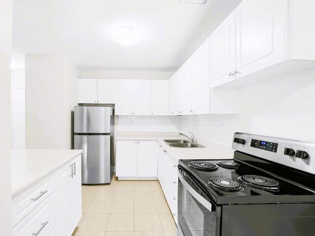 Barker Street Apartments 1 Bedroom Apartment for Rent at 19 Grandview Court Block B, Paris, ON N3L 3L8