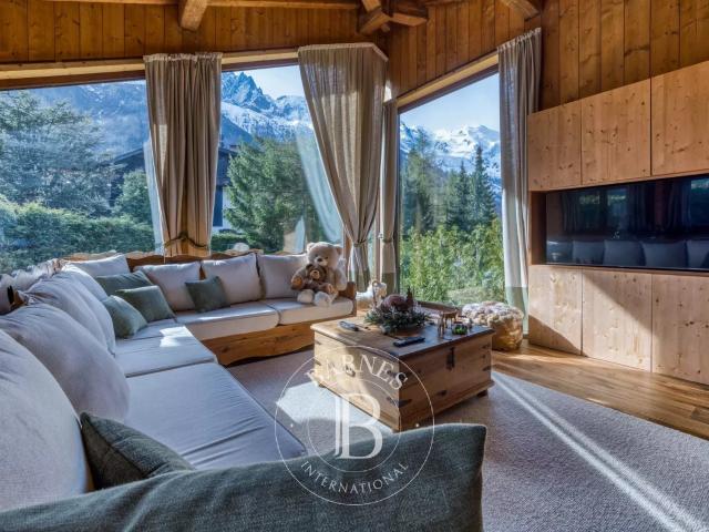 Barnes Chamonix Les Praz Chalet 5 Pieces Vue Exception. 111m² Chamonix Mont Blanc