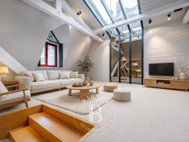 BARNES Annecy – ANNECY – BONLIEU – LOFT ATYPIQUE EN DUPLEX – CHARME DE L’ANCIEN