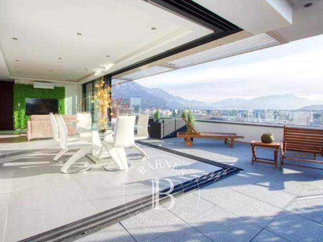 BARNES ANNECY APPARTEMENT EN ATTIQUE AVEC TERRASSE VUE LAC A