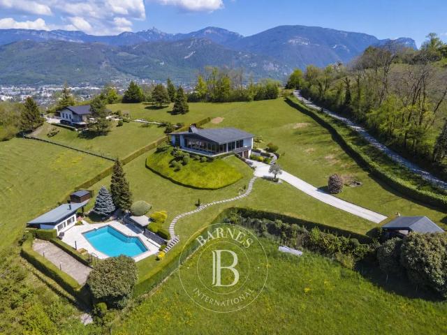 BARNES Aix les Bains – BARBERAZ– PROPRIÉTÉ D’EXCEPTION – VUE PANORAMIQUE – 5000 M² TERRAIN – PISCINE
