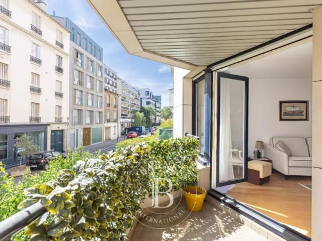 Barnes Boulogne Parfait état Grand balcon