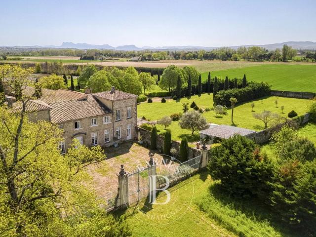 Barnes Drôme Sud Valence Propriété du XVIIIème avec jard. 611m² Valence