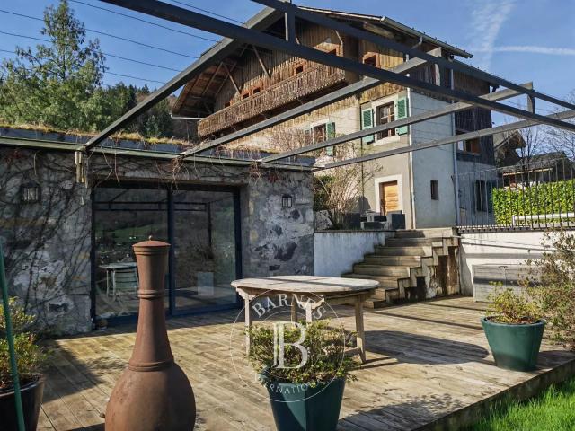 BARNES Mont Blanc SAMOËNS VALLEE DU GIFFRE FERME RÉNOVÉE AVEC JARDIN ET STUDIO INDÉPENDANT
