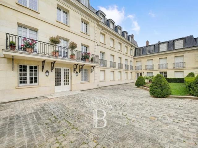 BARNES – VERSAILLES ERMITAGE – DERNIER ÉTAGE – 166,85 M² CARREZ
