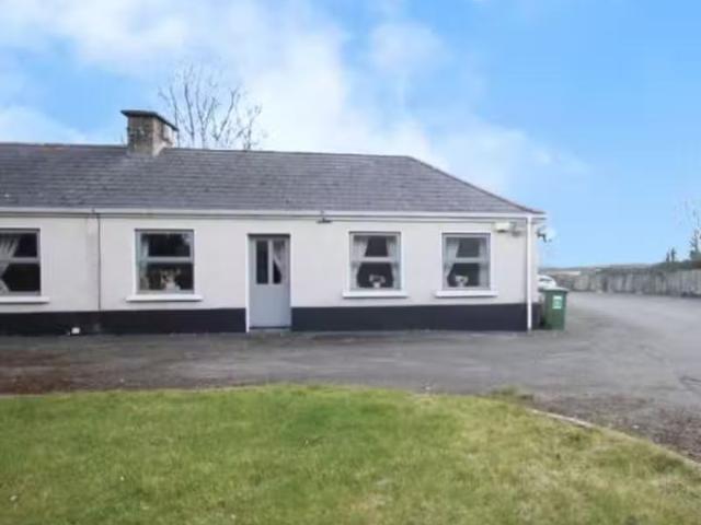 Barnhill, Clonsilla, Dublin 15 is for rent